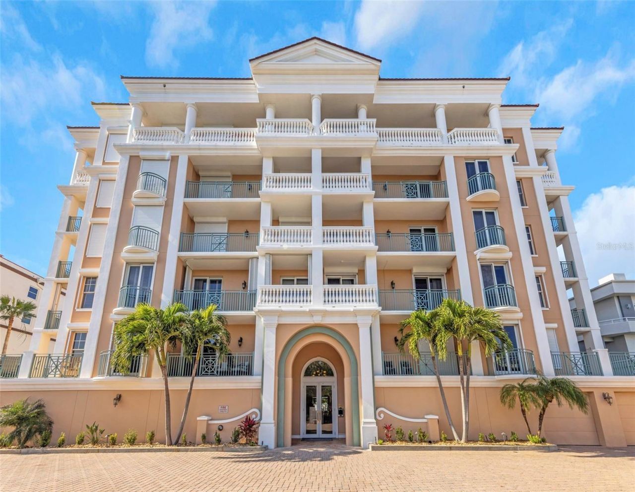 12200 1st Street W, Unit 202, Treasure Island, FL 33706 Photo