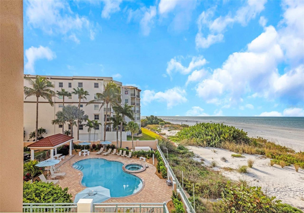 12200 1st Street W, Unit 202, Treasure Island, FL 33706 Photo