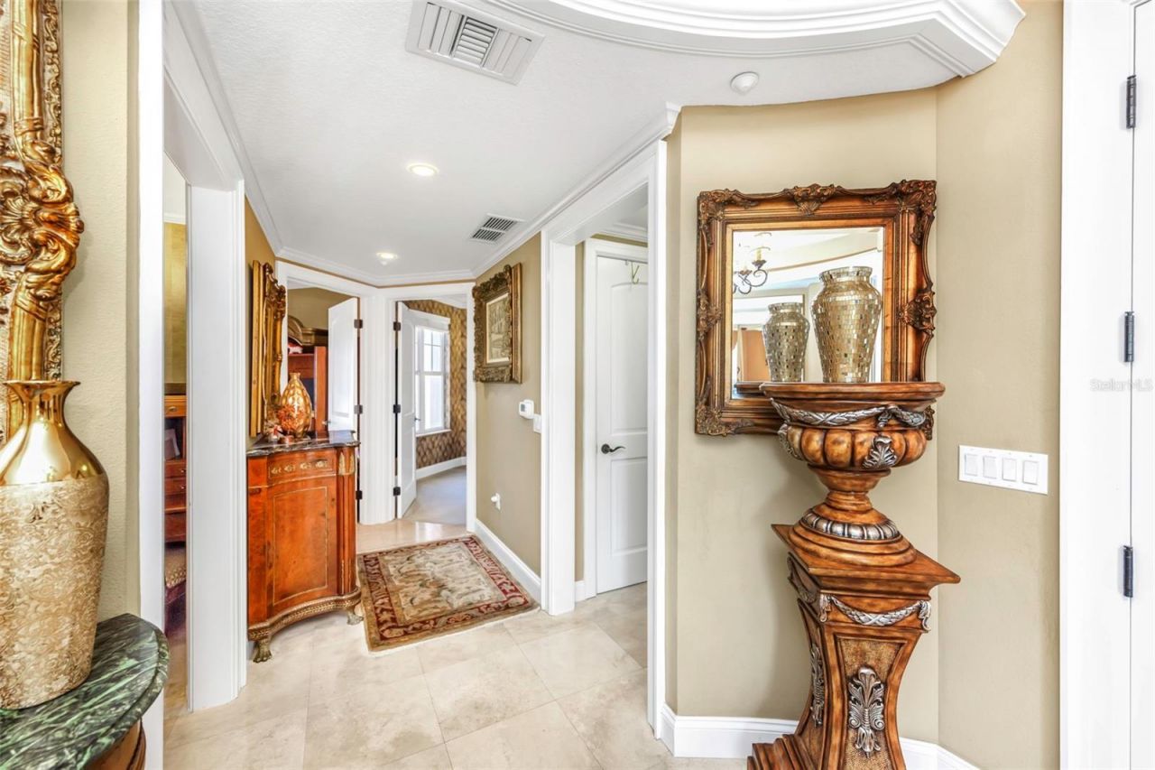 12200 1st Street W, Unit 202, Treasure Island, FL 33706 Photo