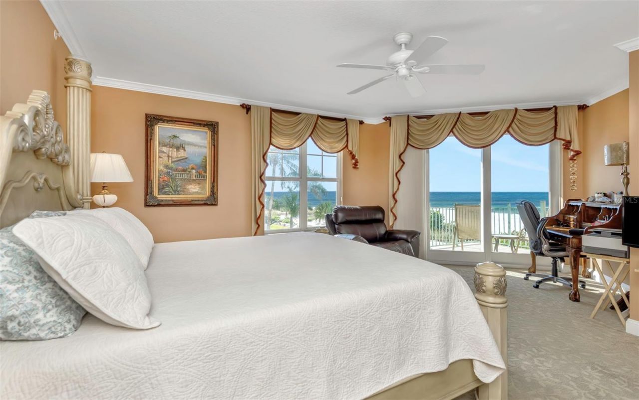 12200 1st Street W, Unit 202, Treasure Island, FL 33706 Photo