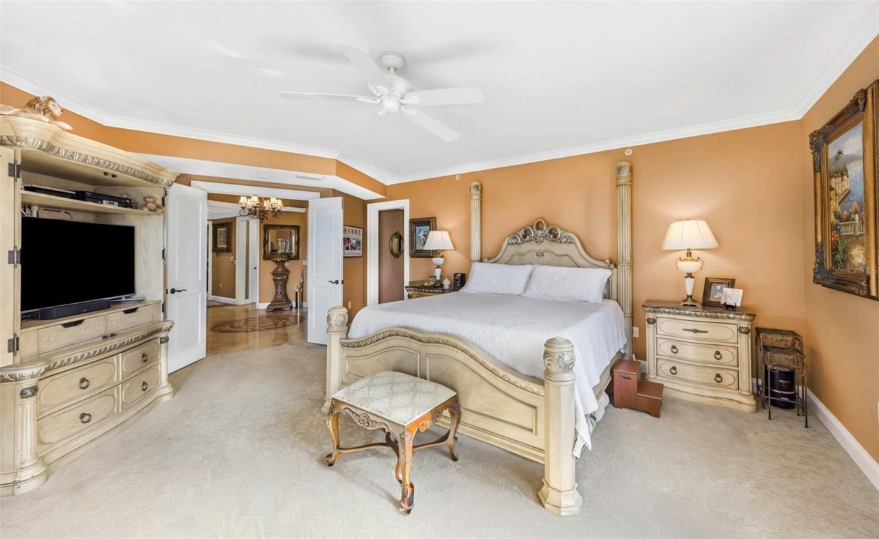 12200 1st Street W, Unit 202, Treasure Island, FL 33706 Photo