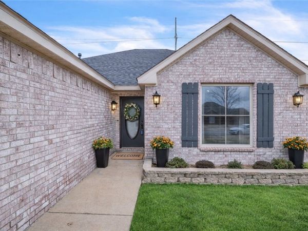 6003 36th Street, Rogers, AR 72758