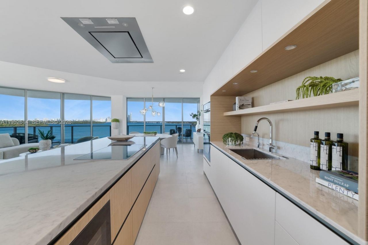 1135 103rd St, Unit 701, Bay Harbor Islands, FL 33154 Photo