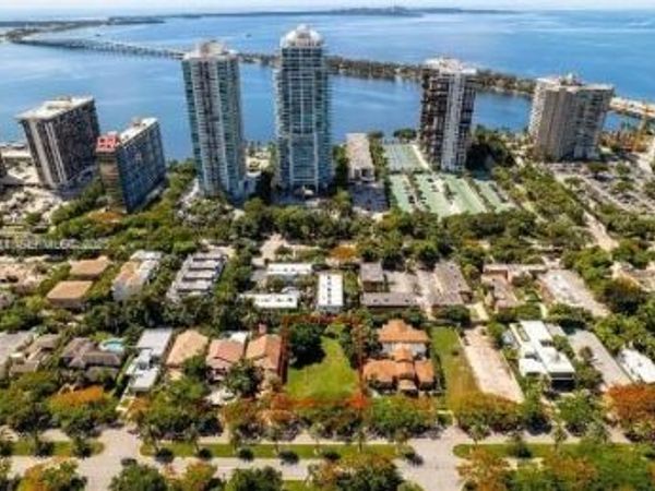 2141 S Miami Ave , Miami, FL 33129