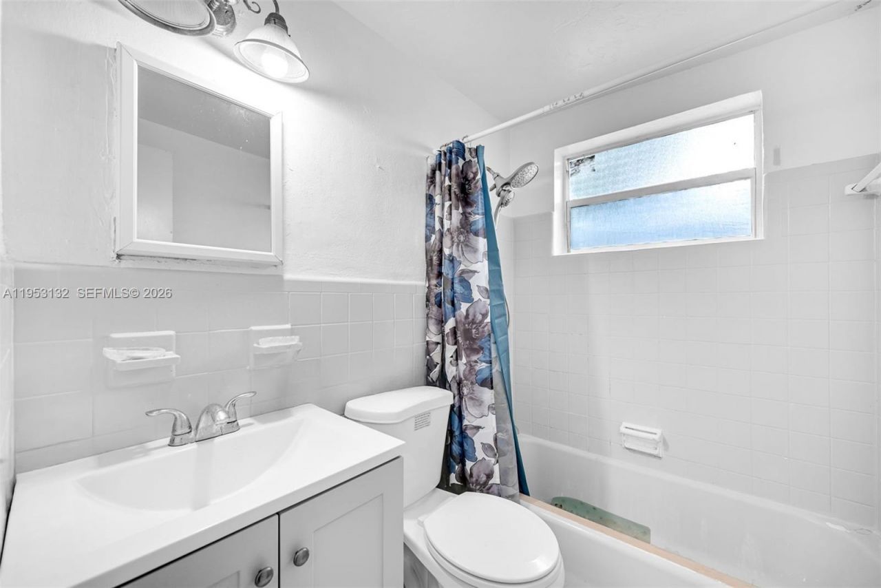 6629 Sheridan St , Hollywood, FL 33024 Photo