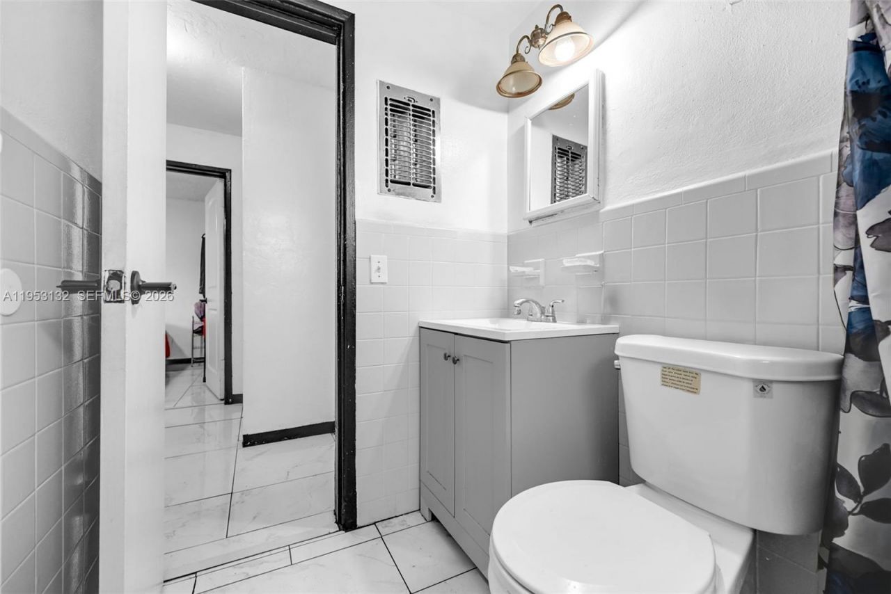 6629 Sheridan St , Hollywood, FL 33024 Photo