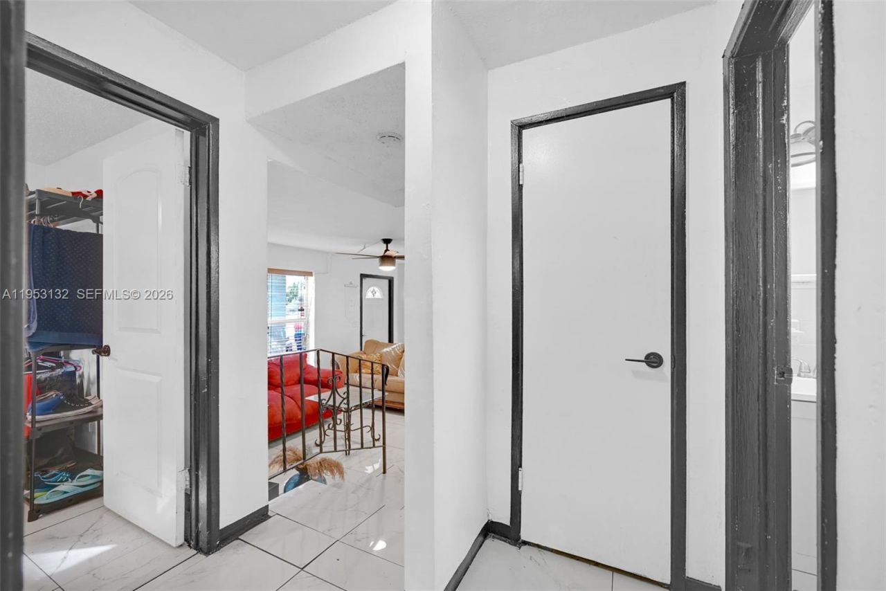 6629 Sheridan St , Hollywood, FL 33024 Photo