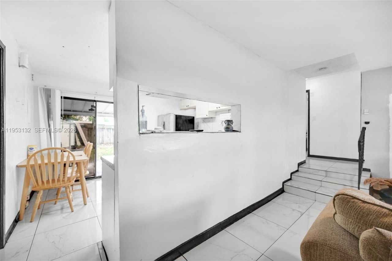 6629 Sheridan St , Hollywood, FL 33024 Photo