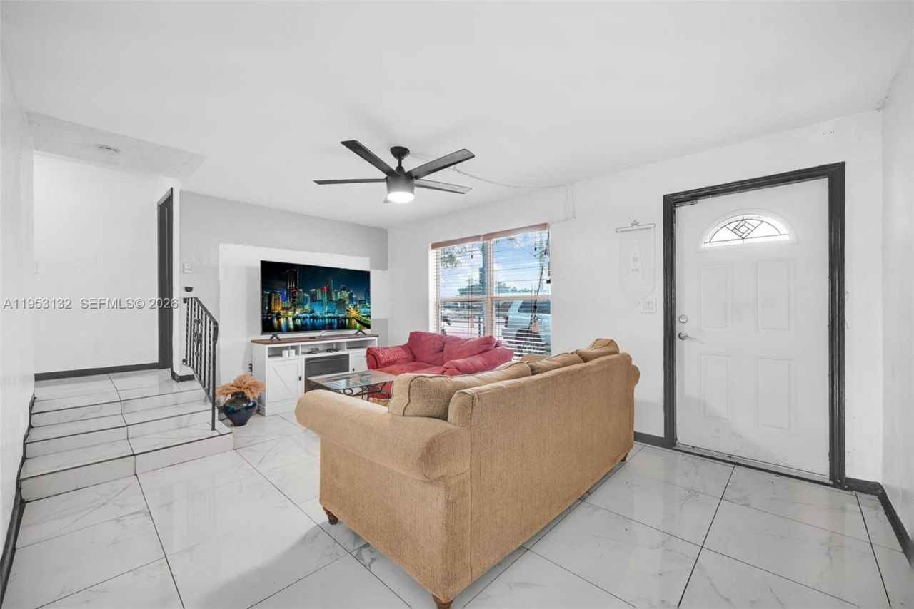 6629 Sheridan St , Hollywood, FL 33024 Photo