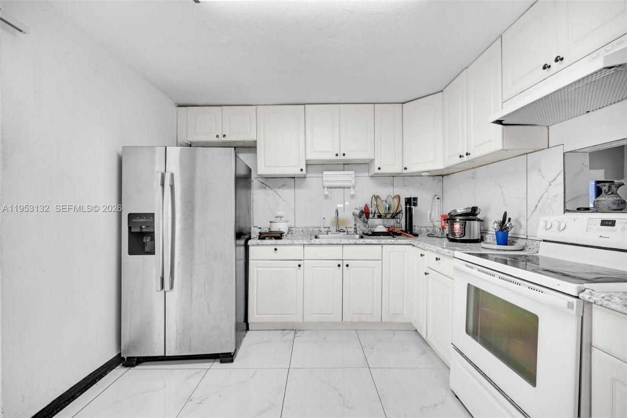 6629 Sheridan St , Hollywood, FL 33024 Photo