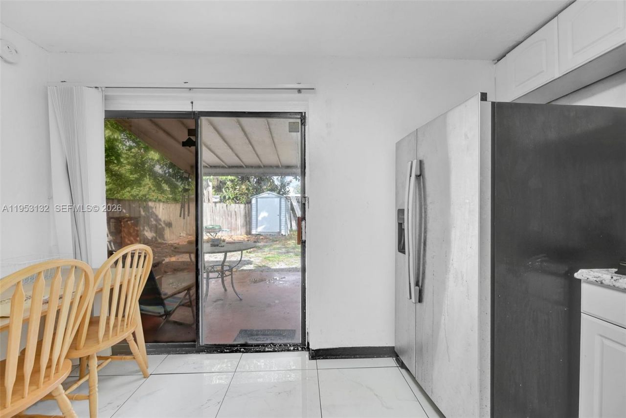 6629 Sheridan St , Hollywood, FL 33024 Photo