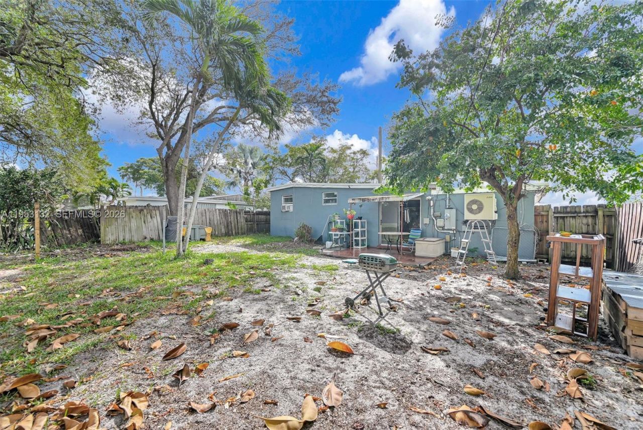 6629 Sheridan St , Hollywood, FL 33024 Photo