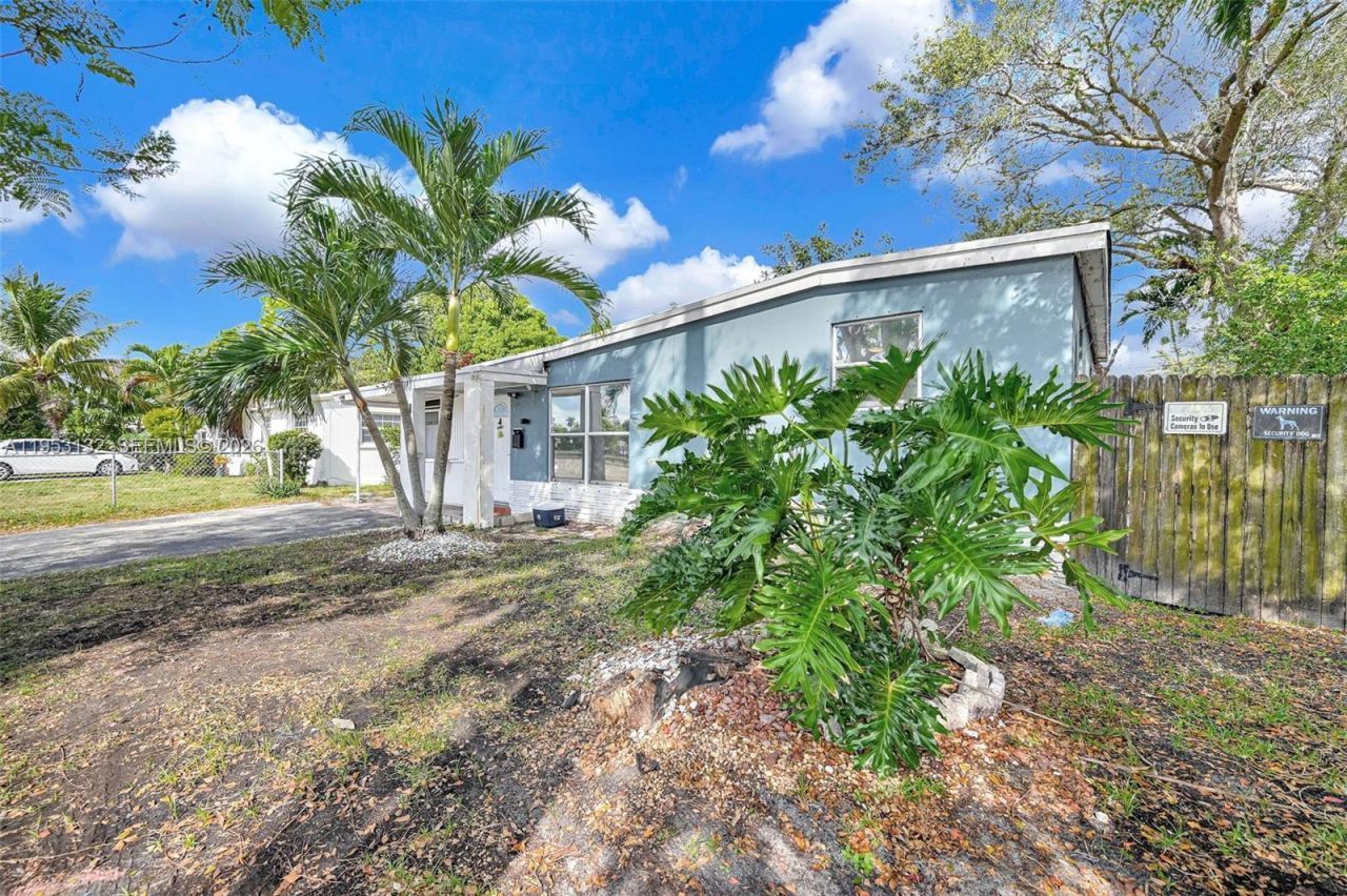 6629 Sheridan St , Hollywood, FL 33024 Photo