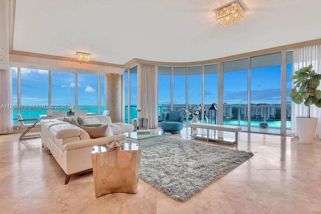 100 S Pointe Dr, Unit 1504, Miami Beach, FL 33139 Photo