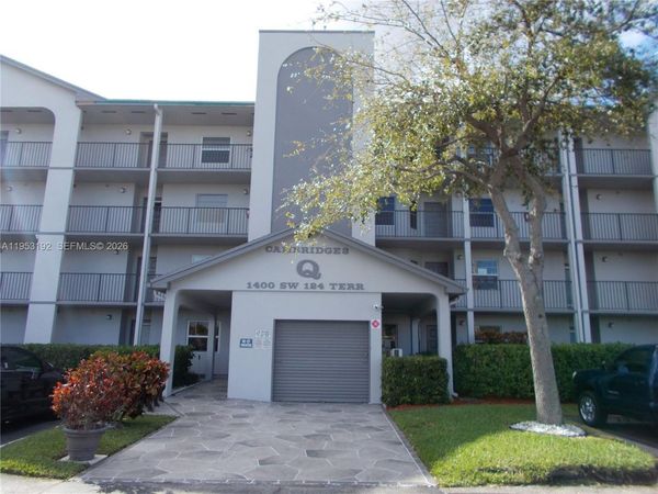 1400 SW 124th Ter, Unit 111Q, Pembroke Pines, FL 33027