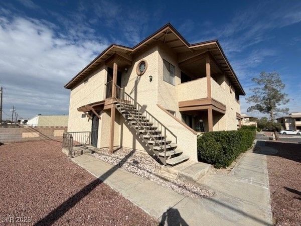 3720 Snorkel Circle, Unit D, Las Vegas, NV 89108