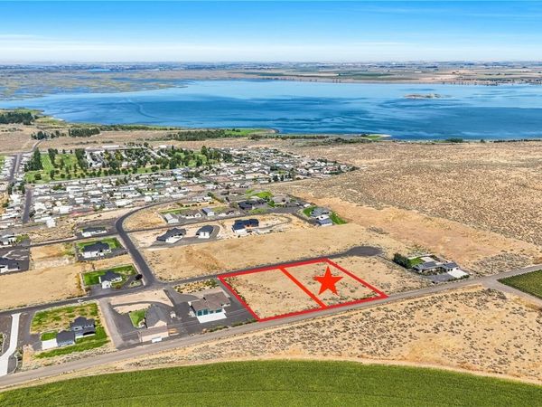 6921 8.9 Road SE, Othello, WA 99344