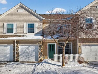 1887 Wildflower Court, Shoreview, MN 55126