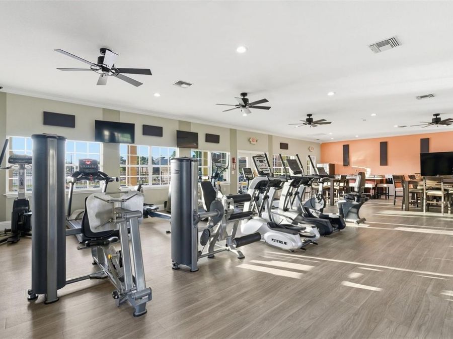 Property Image 100