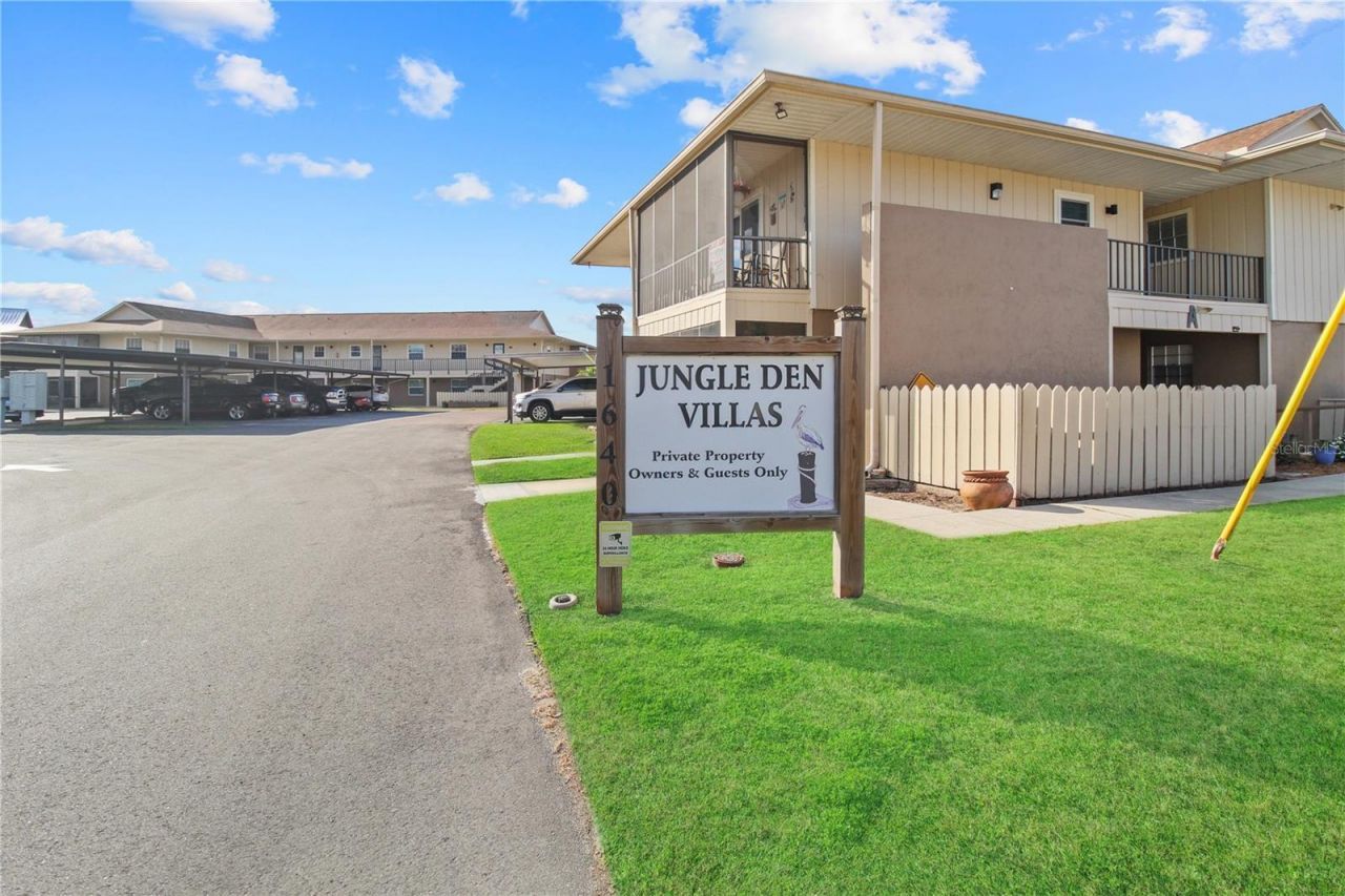 1640 Juno Trail, Unit 204C, Astor, FL 32102 Photo