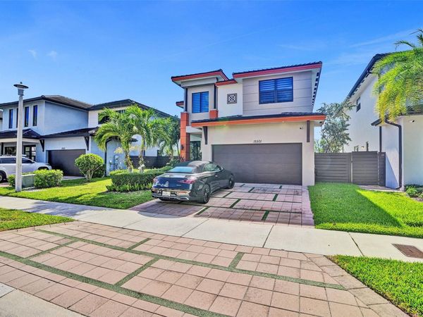 15501 NW 88th Ave, Unit 15501, Miami Lakes, FL 33018