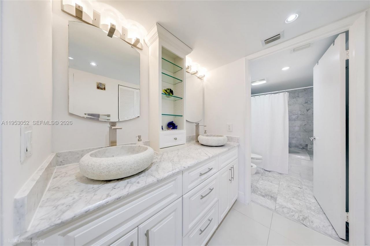 9341 Collins Ave, Unit 503, Surfside, FL 33154 Photo