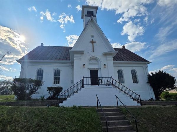 400 N 3rd Street, De Soto, MO 63020