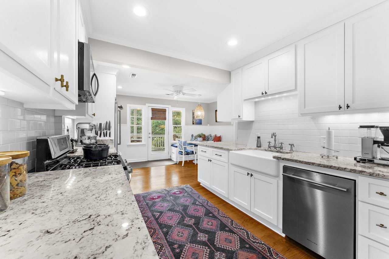 5 Yeadon Avenue Photo 10