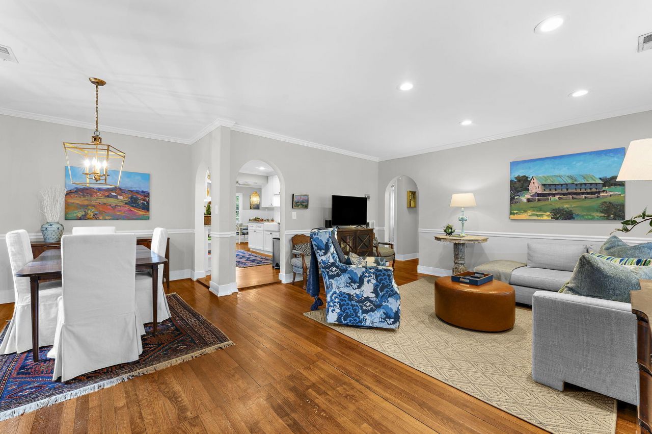 5 Yeadon Avenue Photo 4