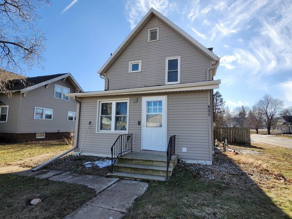 300 2nd St, Bode, IA 50519