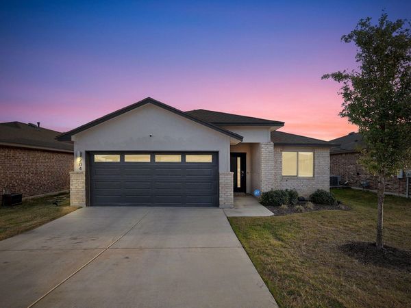 204 Halford RD, Georgetown, TX 78633