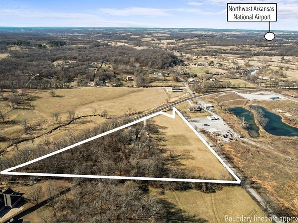 5747 HWY 112, Springdale, AR 72762