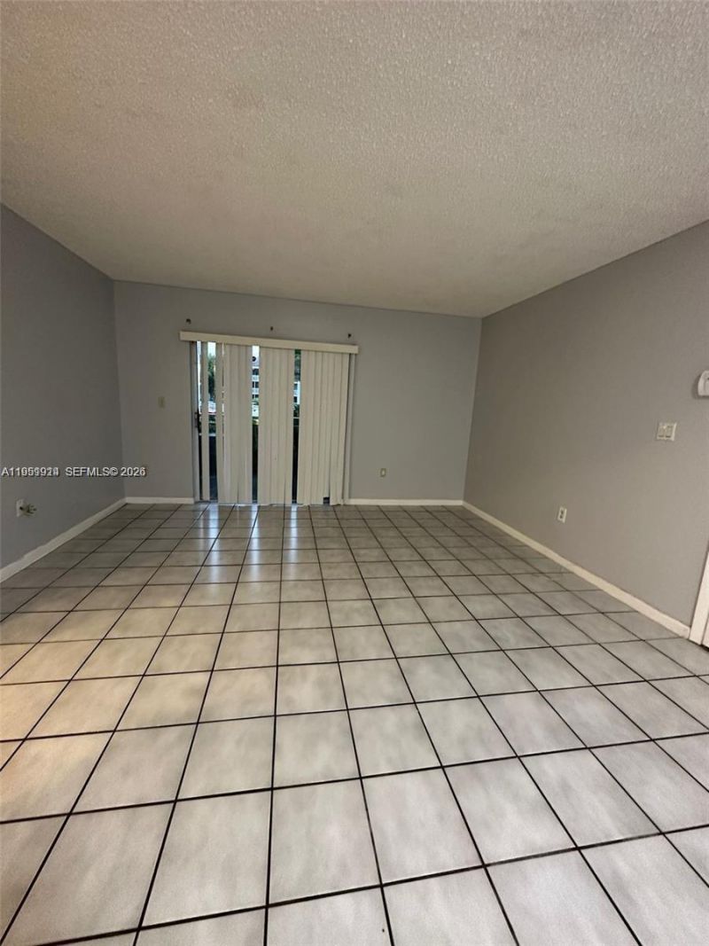 8600 SW 212th St , Unit 105, Cutler Bay, FL 33189 Photo
