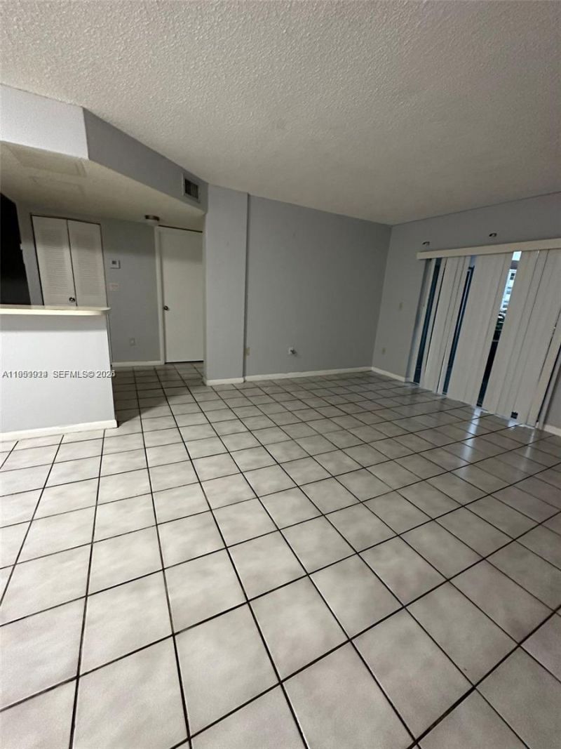 8600 SW 212th St , Unit 105, Cutler Bay, FL 33189 Photo