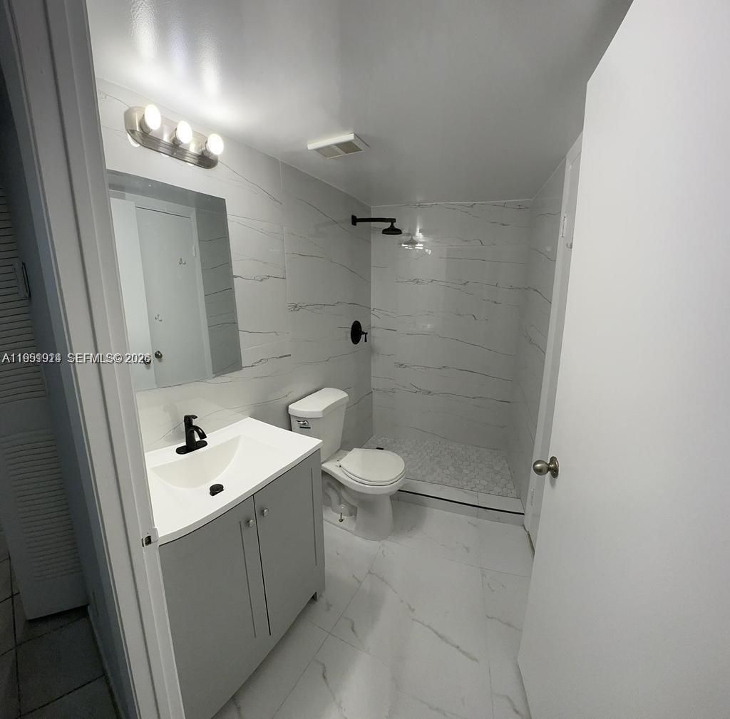 8600 SW 212th St , Unit 105, Cutler Bay, FL 33189 Photo