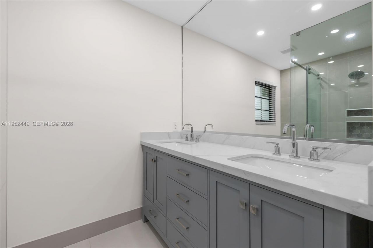 3519 Toledo St, Coral Gables, FL 33134 Photo