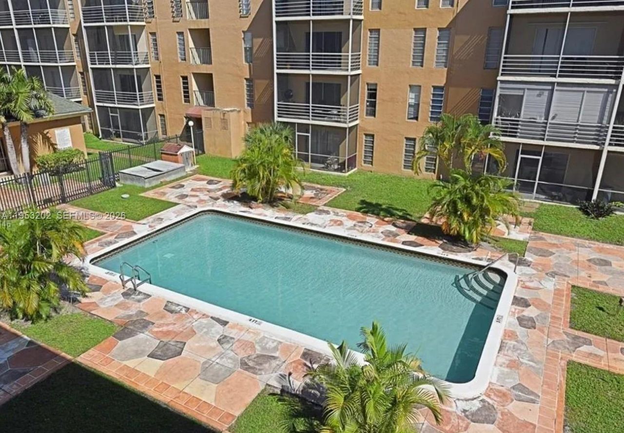 4848 NW 24th Ct , Unit 306, Lauderdale Lakes, FL 33313 Photo