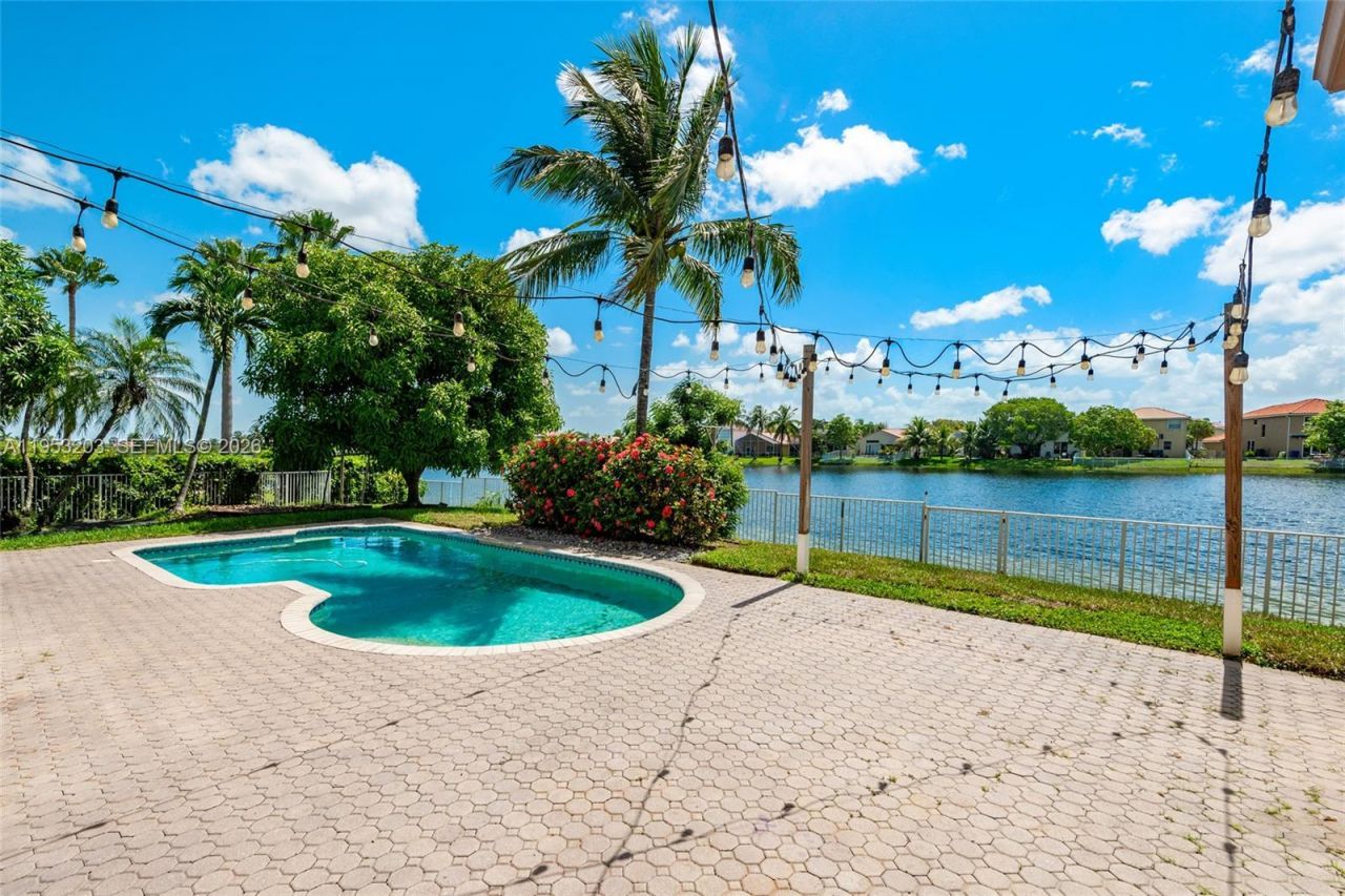 2021 SW 176th Ave , Miramar, FL 33029 Photo