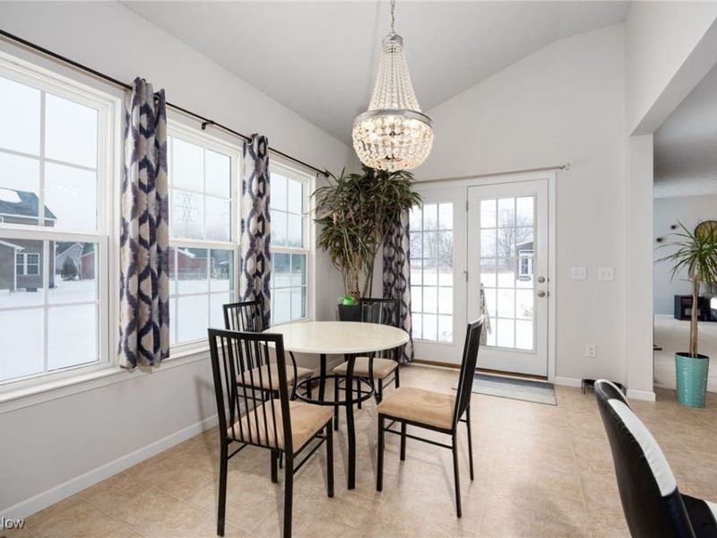 38488 Briar Lakes Drive, Avon, OH 44011 Photo 8