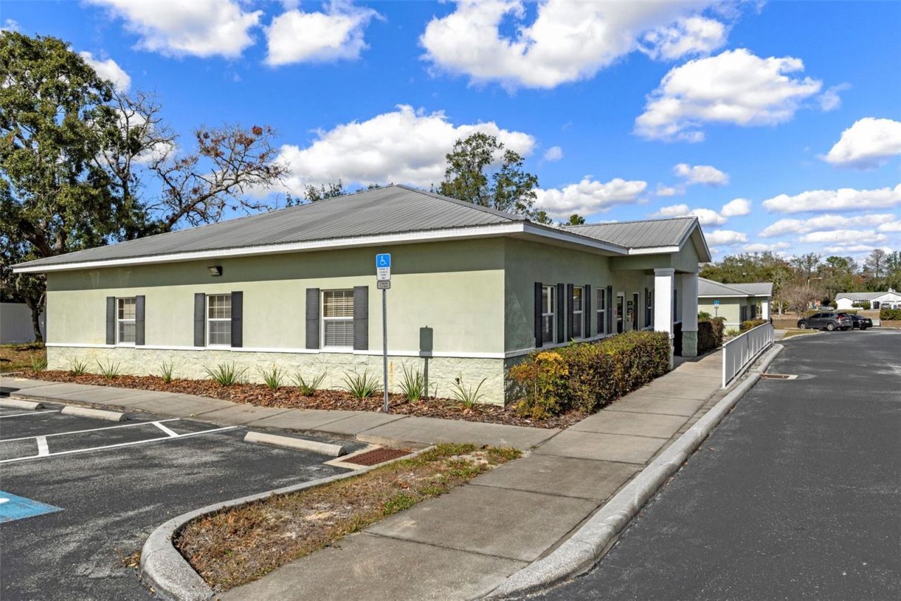 8352 Forest Oaks Boulevard, Spring Hill, FL 34606 Photo