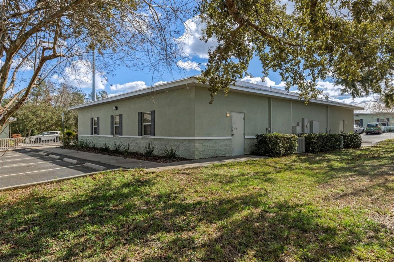 8352 Forest Oaks Boulevard, Spring Hill, FL 34606 Photo