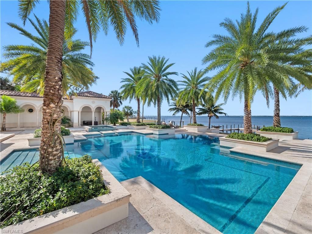 1240 Coconut Dr, Fort Myers, FL 33901 Photo