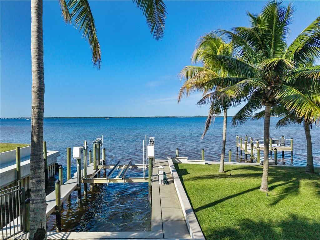 1240 Coconut Dr, Fort Myers, FL 33901 Photo