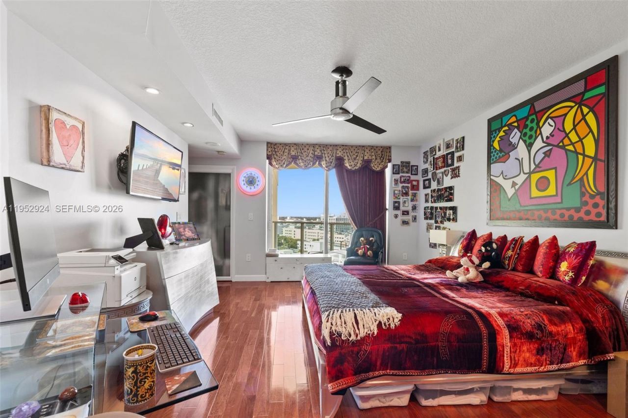 1455 Ocean Dr, Unit 1401, Miami Beach, FL 33139 Photo