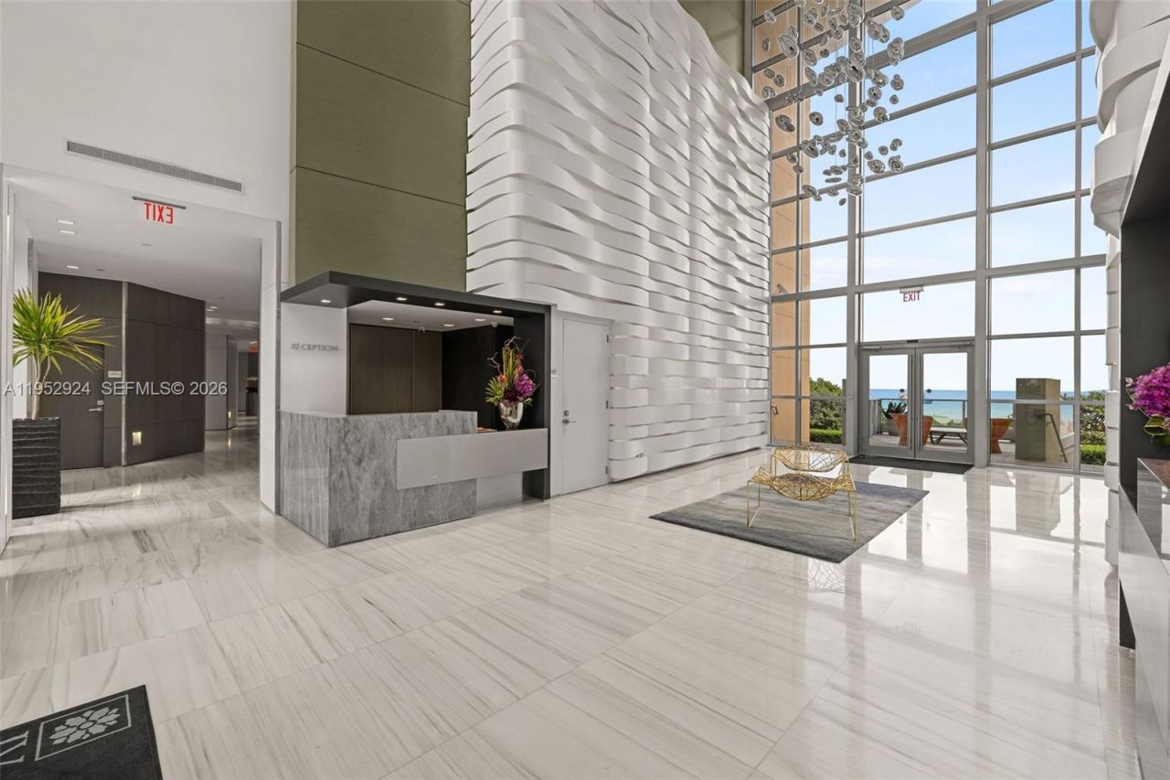 1455 Ocean Dr, Unit 1401, Miami Beach, FL 33139 Photo