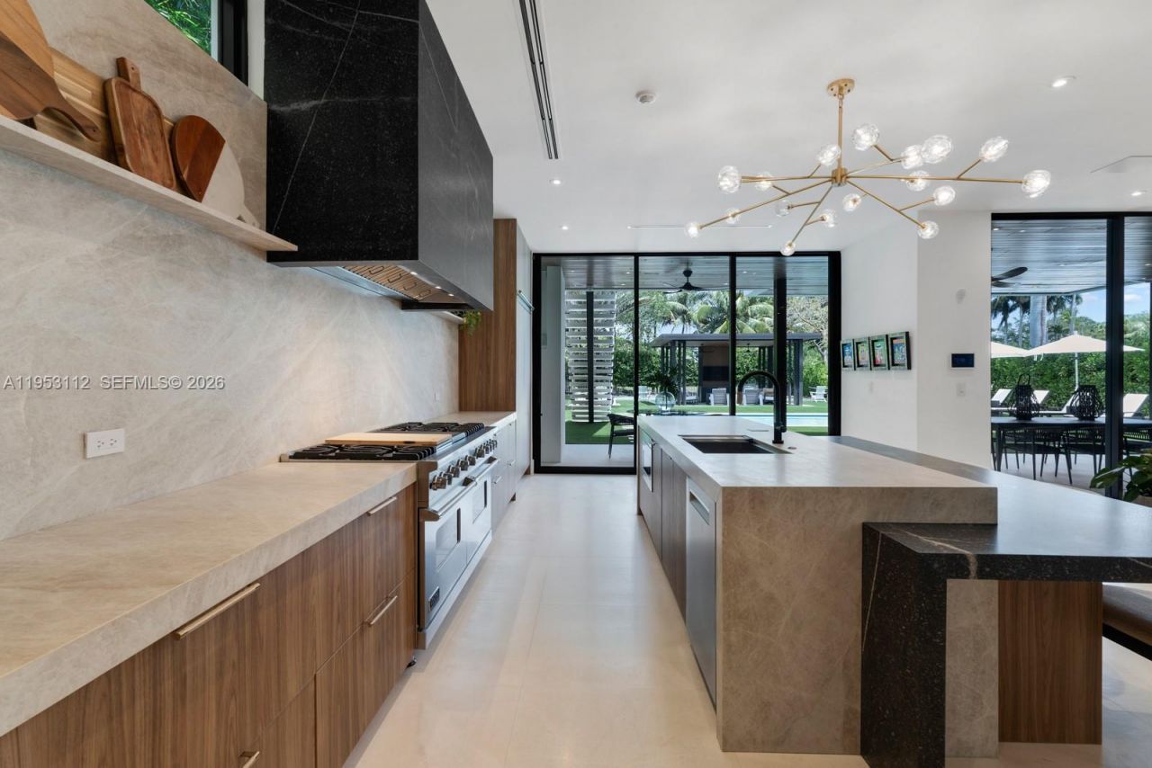 6031 SW 88th St, South Miami, FL 33156 Photo