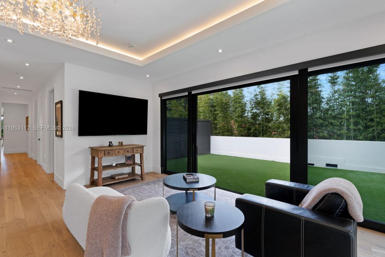 6031 SW 88th St, South Miami, FL 33156 Photo