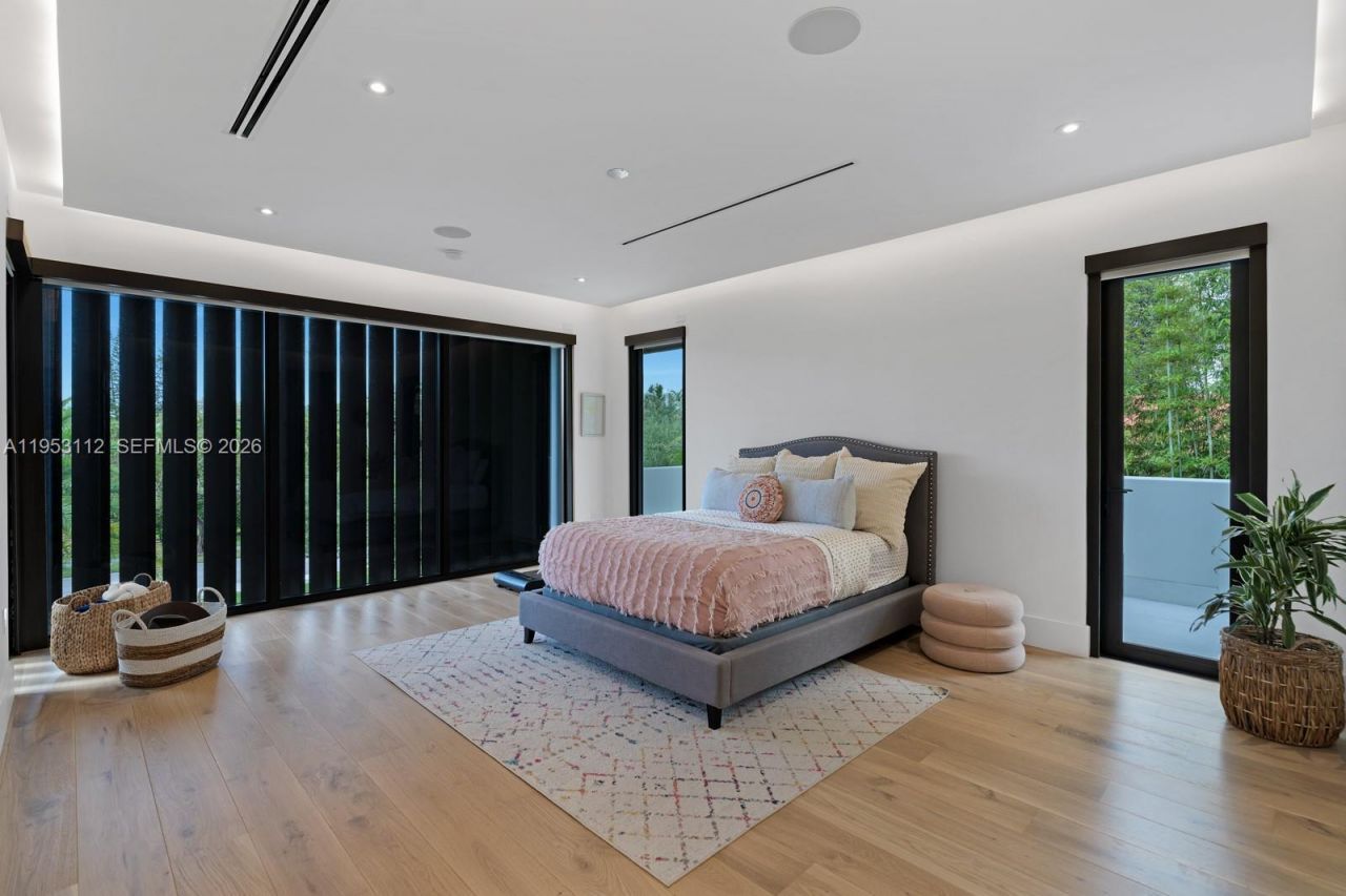 6031 SW 88th St, South Miami, FL 33156 Photo