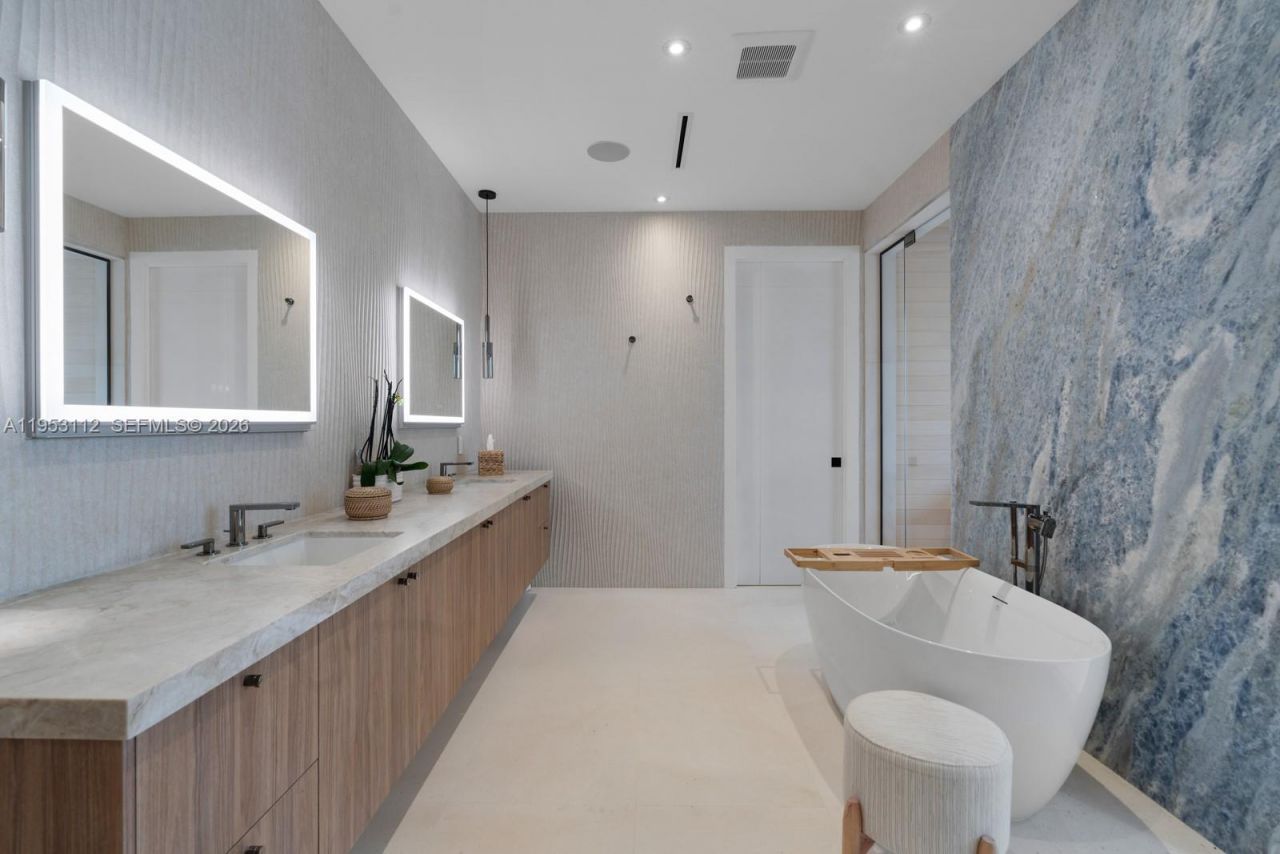 6031 SW 88th St, South Miami, FL 33156 Photo