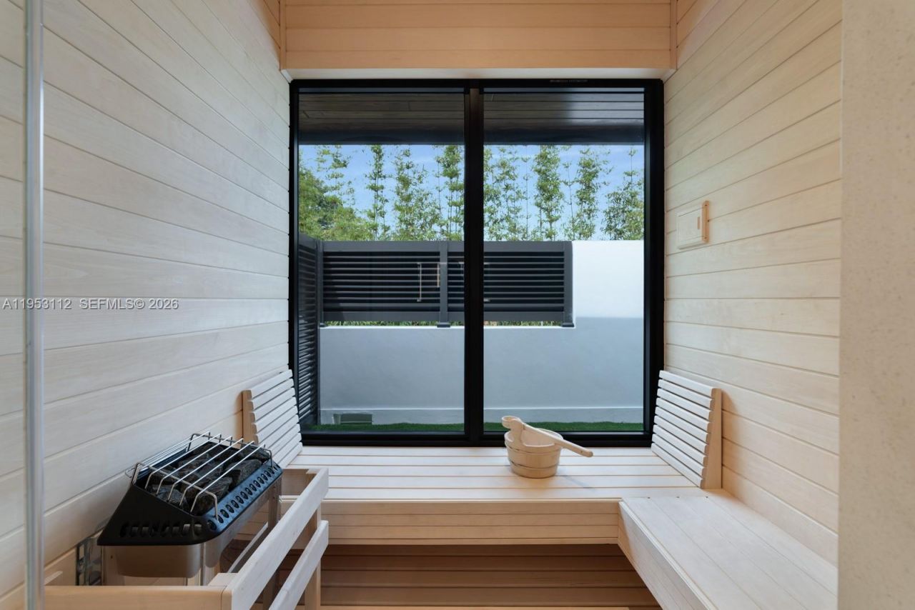 6031 SW 88th St, South Miami, FL 33156 Photo